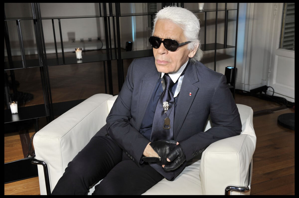 Photo : Karl Lagerfeld à Paris - Purepeople