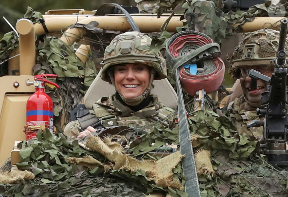 Kate Middleton - Visite au 1er Queen's Dragoon Guards à la caserne Robertson, Dareham, dans le Norfolk. Le 8 novembre 2023.