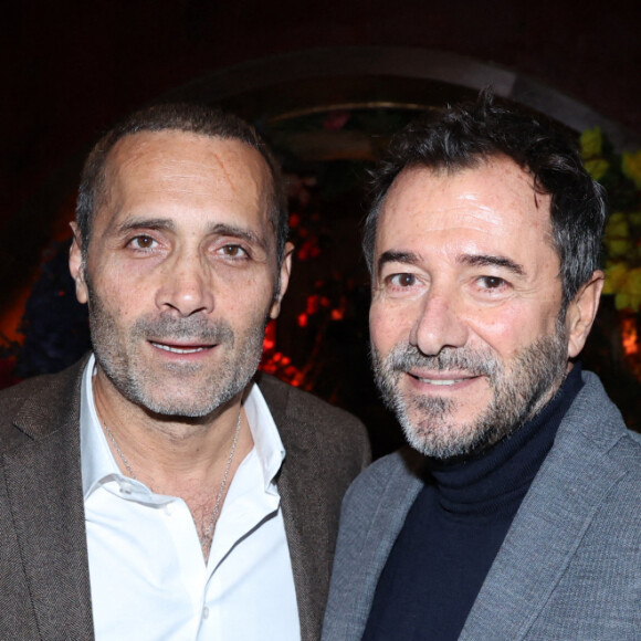 Exclusif - David Setrouk et Bernard Montiel à la soirée de Roland Perez pour la sortie de son nouveau livre "Ma Mere, Dieu et Litzie" au Buddha Bar à Paris, le 8 novembre 2023. @Jerome Dominé/ABACAPRESS.COM