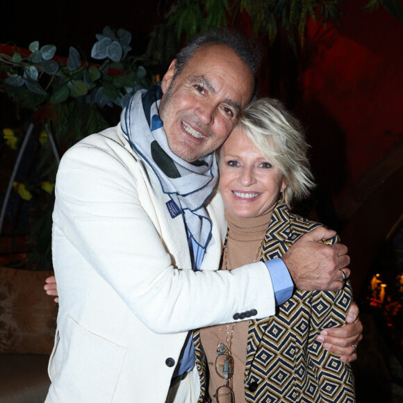 Exclusif - Roland Perez et Sophie Davant à la soirée de Roland Perez pour la sortie de son nouveau livre "Ma Mere, Dieu et Litzie" au Buddha Bar à Paris, le 8 novembre 2023. @Jerome Dominé/ABACAPRESS.COM
