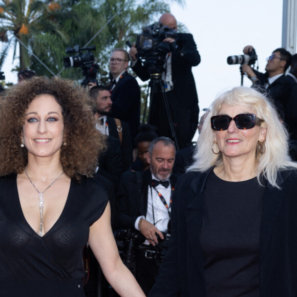 Laetitia Gonzalez, Marion Cotillard, Mona Achache, Yaël Fogiel - Montée des marches du film « Firebrand (Le jeu de la reine) » lors du 76ème Festival International du Film de Cannes, au Palais des Festivals à Cannes. Le 21 mai 2023 © Olivier Borde / Bestimage