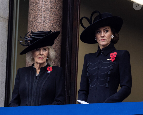 Camilla Parker Bowles et Kate Middleton - La famille royale honore les disparus des deux guerres mondiales lors de la cérémonie Remembrance Sunday (Dimanche du souvenir) au Cénotaphe à Londres. Le 12 novembre 2023.