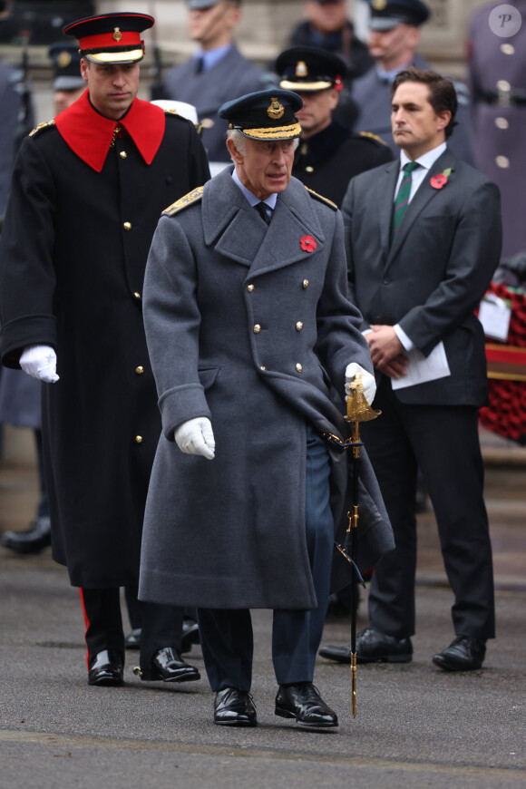 Le roi Charles III, le prince William - La famille royale honore les disparus des deux guerres mondiales lors de la cérémonie Remembrance Sunday (Dimanche du souvenir) au Cénotaphe à Londres. Le 12 novembre 2023.