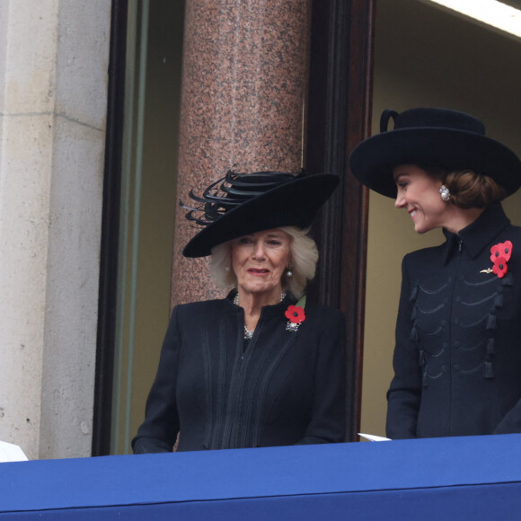 Camilla Parker Bowles et Kate Middleton - La famille royale honore les disparus des deux guerres mondiales lors de la cérémonie Remembrance Sunday (Dimanche du souvenir) au Cénotaphe à Londres. Le 12 novembre 2023.