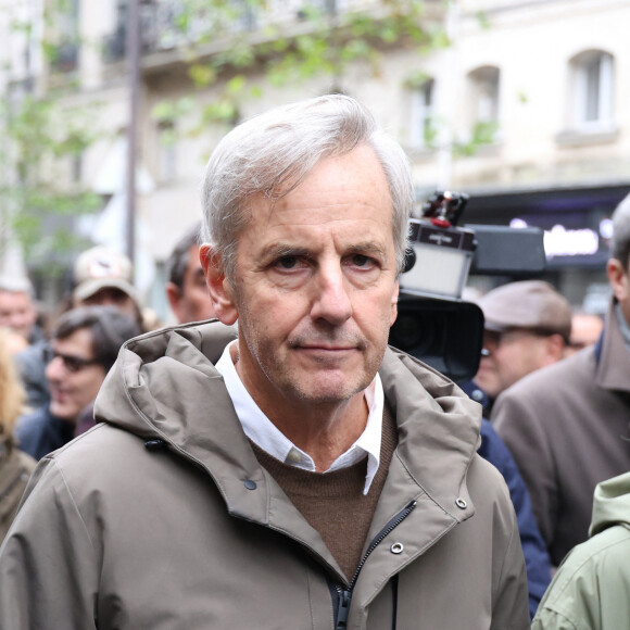 Bernard de la Villardière - Marche pour la République et contre l'antisémitisme à Paris le 12 novembre 2023. © Denis Guignebourg / Bestimage