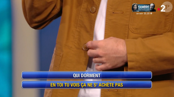 Le Maestro Laurens "se tripote" dans "N'oubliez pas les paroles" sur France 2, Nagui le prend en flagrant délit !