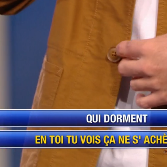 Le Maestro Laurens "se tripote" dans "N'oubliez pas les paroles" sur France 2, Nagui le prend en flagrant délit !
