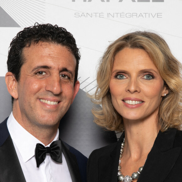 Exclusif - le Président de l'Institut le Docteur Alain Toledano et Miss France 2002 Sylvie Tellier photographiés lors du gala des 5 ans d'existence de l'Institut Rafaël au Pavillon d'Armenonville, Paris, France, 13 novembre 2023 © Erez Lichtfeld / Bestimage 