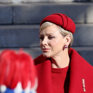 La princesse Charlene de Monaco - La famille princière de Monaco à la sortie de la cathédrale Notre-Dame Immaculée pour la messe solennelle d'action de grâce et un Te Deum, à l'occasion de la Fête Nationale de Monaco. Le 19 novembre 2023 © Dominique Jacovides-Bruno Bebert / Bestimage 