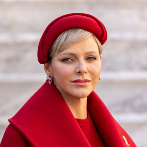 La princesse Charlène de Monaco - La famille princière monégasque dans la cour d'honneur du palais lors de la la fête nationale à Monaco, le 19 novembre 2023. La famille princière monégasque assiste à la prise d'armes, puis à la cérémonie de remise des médailles et à un défilé militaire sur la place du palais princier. © Olivier Huitel / Pool Monaco / Bestimage 
