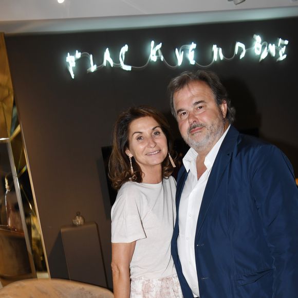 "Tout simplement en consommant moins de sucres et d'alcool, avait ainsi confié l'époux de Valérie 
Exclusif - Pierre Hermé et sa femme Valérie - Personnalités au cocktail du joailler "Baümer", place Vendôme à Paris, pour fêter l'arrivée de l'été. Le 2 juin 2022 © Rachid Bellak / Bestimage 