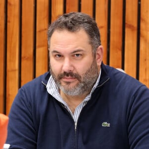 Alors qu'il s'apprête à quitter BFMTV pour rejoindre TF1, Bruce Toussaint fait beaucoup parler. 
Bruce Toussaint - 41ème Foire du Livre de Brive à La Halle Brassens. © Jean-Marc Lhomer/Bestimage