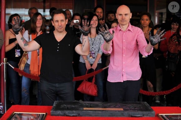 Billy Corgan (photo : avec Jimmy Chamberlin) ressuscite les Smashing Pumpkins en lançant des auditions ouvertes à tous !