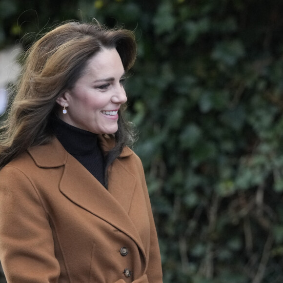 Catherine (Kate) Middleton, princesse de Galles, lors d'une visite à l'association caritative Sebby's Corner à Barnet, dans le nord de Londres, Royaume Uni, le 24 novembre 2023, pour lancer une initiative de son Royal Foundation Centre for Early Childhood visant à soutenir les familles avec de jeunes enfants à l'approche de Noël. 