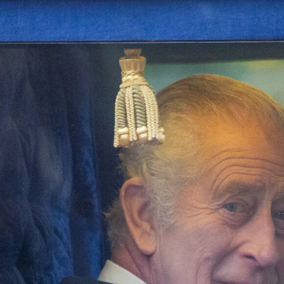 Le roi Charles III d'Angleterre - La famille royale britannique se rend au palais de Buckingham avec le président sud-coréen et sa femme la Première Dame au palais de Buckingham à Londres, Royaume Uni, le 21 novembre 2023. © Tayfun Salci/ZUMA Press/Bestimage 