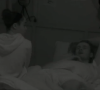 Celui-ci s'est un peu plus confirmé avec une vidéo de la jeune femme aperçue dans le lit de son camarade pendant la nuit...
Candice rejoint Pierre dans son lit dans la "Star Academy", TF1