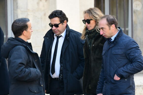 Laurent Gerra et sa femme Christelle Bardet - Obsèques de Gérard Collomb en la cathédrale Saint-Jean à Lyon le 29 novembre 2023. © Romain Doucelin/Bestimage