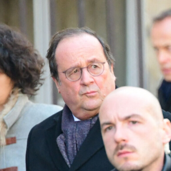 François Hollande, Gérald Darmanin - Obsèques de Gérard Collomb en la cathédrale Saint-Jean à Lyon le 29 novembre 2023. © Romain Doucelin/Bestimage