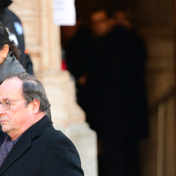 François Hollande, Gérald Darmanin - Obsèques de Gérard Collomb en la cathédrale Saint-Jean à Lyon le 29 novembre 2023. © Romain Doucelin/Bestimage