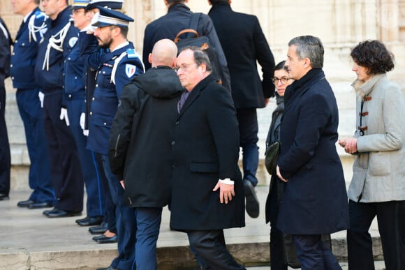 François Hollande, Gérald Darmanin - Obsèques de Gérard Collomb en la cathédrale Saint-Jean à Lyon le 29 novembre 2023. © Romain Doucelin/Bestimage