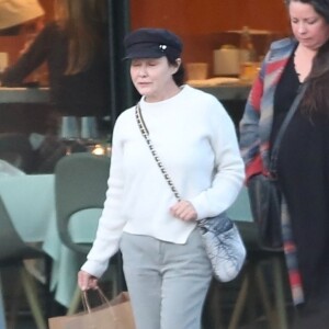 Exclusif - Shannen Doherty a dîné avec sa mère avec sa mère et une amie à Malibu le 9 mai 2023.