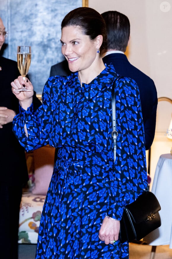 La princesse Victoria de Suède lors de la réception pour officialiser la candidature de la Suède pour le Conseil de l'Organisation Internationale Maritime (IMO) à Londres, à l'occasion de leur voyage officiel au Royaume-Uni. Le 29 novembre 2023 
