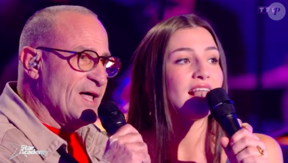Grand-père et petite-fille ont chanté en duo sur "La Bohème" de Charles Aznavour
Prime de la "Star Academy" du 2 décembre 2023
