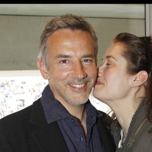 Emmanuelle Devos et son compagnon Jean-Pierre Lorit à Roland Garros à Paris en 2010.