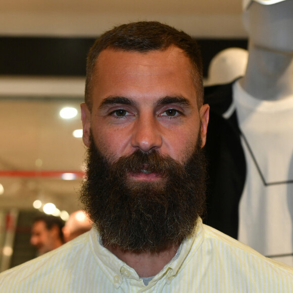 Benoit Paire - Lancement de la collection Mouratoglou au magasin Celio Ternes à Paris le 25 mai 2023. Le coach Patrick Mouratoglou lance sa collection de vêtements 100% tennis distribuée en France par célio et déjà visible sur le circuit. © Veeren/Bestimage