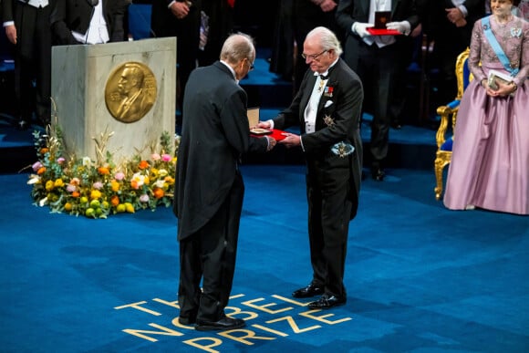 Moungi G. Bawendi, le roi Carl Gustav - La famille royale de Suède lors de la cérémonie de remise du prix Nobel à Stockholm. Le 10 décembre 2023
