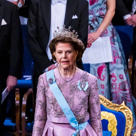 Le roi Carl Gustav, la reine Silvia, la princesse Victoria, le prince Daniel - La famille royale de Suède lors de la cérémonie de remise du prix Nobel à Stockholm. Le 10 décembre 2023