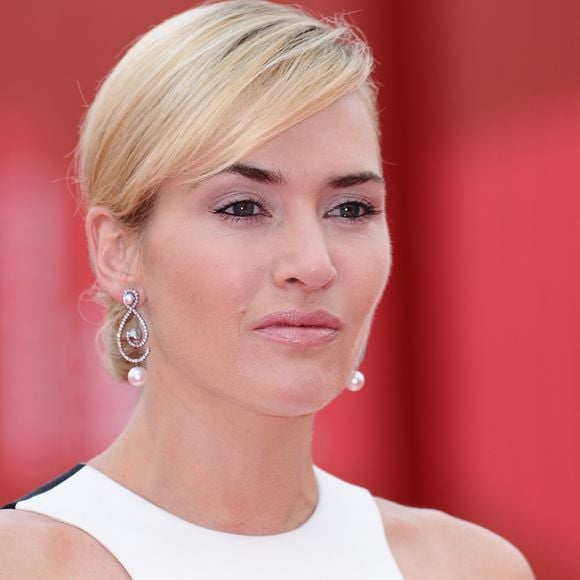 Kate Winslet sur le tpis rouge de "Mildred Pierce" à la Mostra de Venise le 2 septembre 2011.