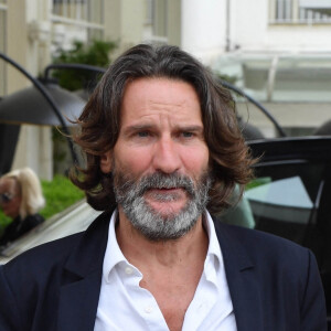 Il a été convoqué ce mardi 12 décembre au commissariat de Pau dès 9h du matin
Frédéric Beigbeder à la sortie de l'hôtel "Martinez" lors du 75ème Festival International du Film de Cannes, le 22 mai 2022. 