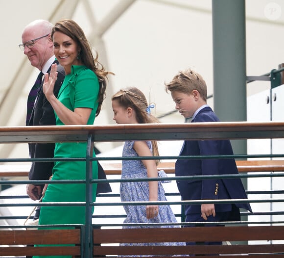 En juillet 2023 à Wimbledon : Kate Middleton, avec le prince George et la princesse Charlotte