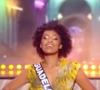 Élue le 19 juillet au Gosier, elle a 18 ans et mesure 1,73 mètre.
Miss Guadeloupe : Jalylane Maes a chuté sur la scène de l'élection de Miss France. Elle est tombée sur les fesses.