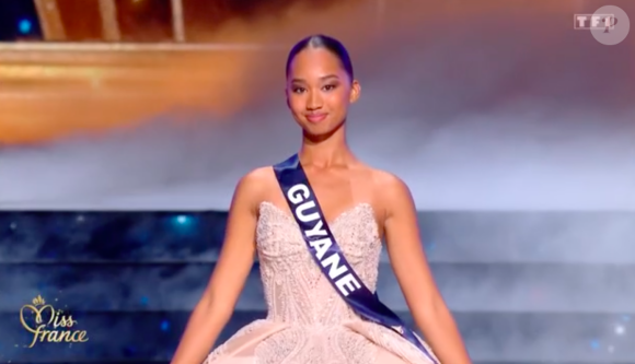 Audrey Ho-Wen-Tsaï, miss Guyane
Capture de l'élection de Miss France 2024 diffusée sur TF1 le samedi 16 décembre 2023