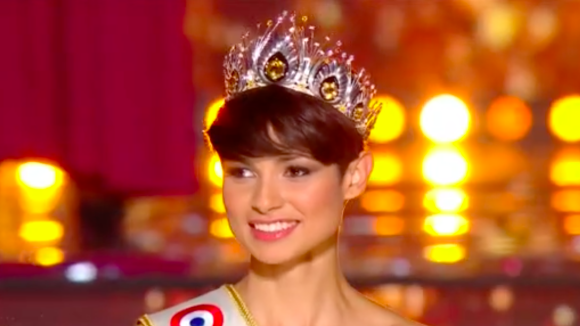 Eve Gilles sacrée Miss France 2024 : non, elle n'était pas la favorite du public... Découvrez le détail des votes !
