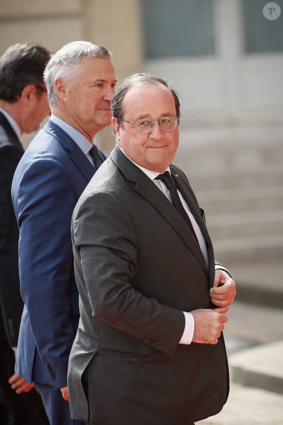 François Hollande - Arrivées des personnalités - Cérémonie d'investiture du Président de la République à Paris le 7 mai 2022 © Aurelien Morissard / Panoramic / Bestimage