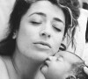 En témoigne ces adorables photos publiées sur son compte Instagram.
Lola Zidi a accouché de son deuxième enfant, un garçon prénommé Noah, le 16 décembre 2023. © Instagram Lola Zidi / Nestimage