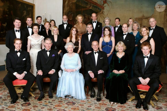 La reine Elisabeth II  et sa famille le 18 novembre 2007 
