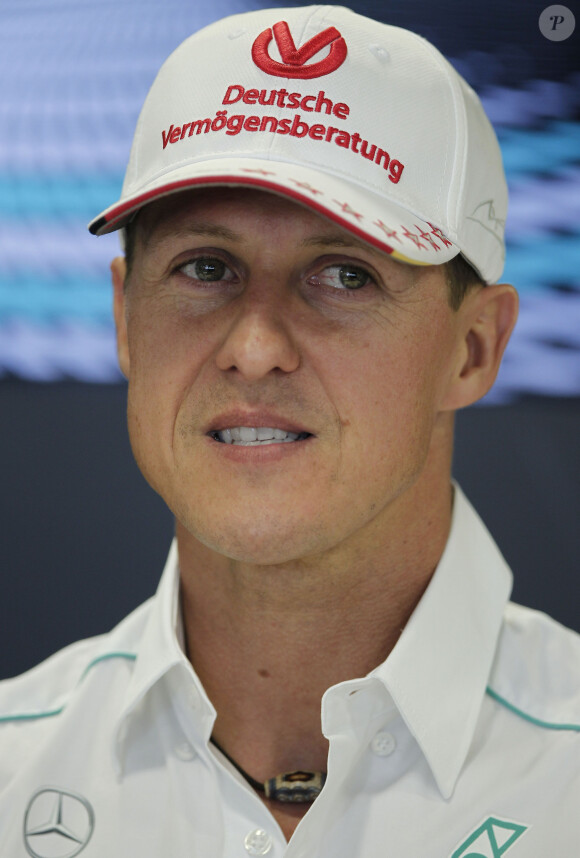Pour certains, il serait arrivé trop vite, hors, l'Allemand allait à une vitesse faible au moment de sa chute
 
Michael Schumacher lors du grand prix de Monza en Italie le 9 septembre 2012.