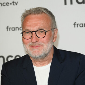 Laurent Ruquier au photocall pour la conférence de presse de rentrée de France TV à la Grande Halle de la Villette à Paris, France, le 6 juillet 2022. © Coadic Guirec/Bestimage 