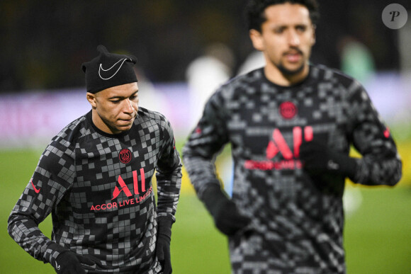 Kylian Mbappé s'est agacé contre son capitaine Marquinhos
 
Echauffement des joueurs du PSG Kylian Mbappe (PSG) / Marquinhos (PSG) lors du match de championnat de Ligue 1 Uber Eats opposant le FC Nantes au Paris Saint-Germain (PSG) au stade de la Beaujoire à Nantes, France, le 19 février 2022. Nantes a gagné 3-1. © Jean-Baptiste Autissier/Panoramic/Bestimage