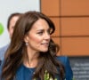 Sa belle-soeur Kate Middleton est plus raisonnable.
Catherine, Princesse de Galles, St Thomas' Hospital, Londres