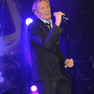 Le chanteur americain Michael Bolton en concert dans le celebre nightclub G-A-Y a Londres, le 19 Octobre 2013. 