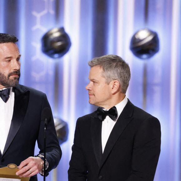 Mais la sublime chanteuse et comédienne est apparue complètement seule sur le tapis rouge.
Ben Affleck et Matt Damon - 81e cérémonie des Golden Globes au Beverly Hilton à Los Angeles le 7 janvier 2024. @ Sonja Flemming/Pool via USA TODAY NETWORK/SPUS/ABACAPRESS.COM