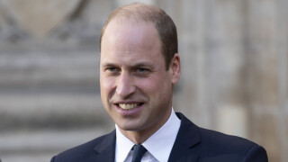 PHOTOS Le prince William comme vous l'avez rarement vu : chevelu... et barbu !