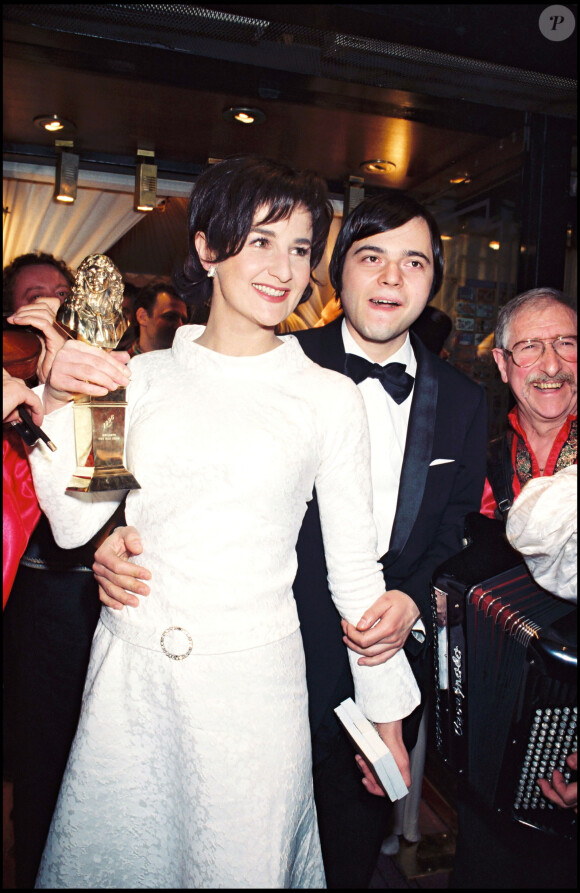 Archives - Valérie Lemercier et Bertrand Burgalat, Molière du meilleur "one man show" en 1996.