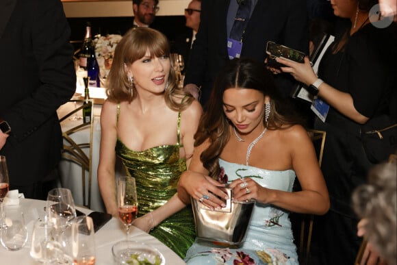Taylor Swift et Keleigh Sperry - 81e cérémonie des Golden Globes au Beverly Hilton à Los Angeles le 7 janvier 2024. © Sonja Flemming/Pool via USA TODAY NETWORK/SPUS/ABACAPRESS.COM