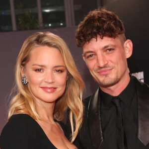 Virginie Efira, Niels Schneider - Virginie Efira assiste au Gala Benedetta Hedaline lors du London Film Festival à Londres, aux côtés de l'acteur N.Schneider, le 16 octobre 2021. La comédienne de 44 ans aurait déclaré avoir "assuré sa place de chouchou du cinéma français". 